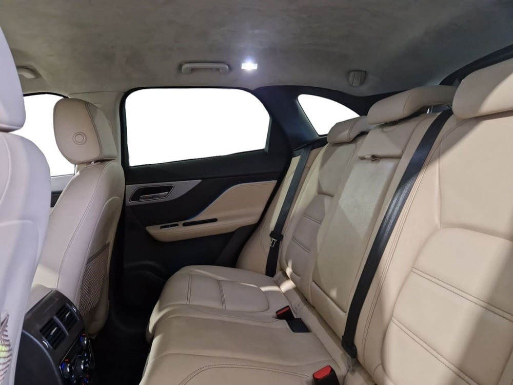 Jaguar F-Pace usata a Firenze (5)