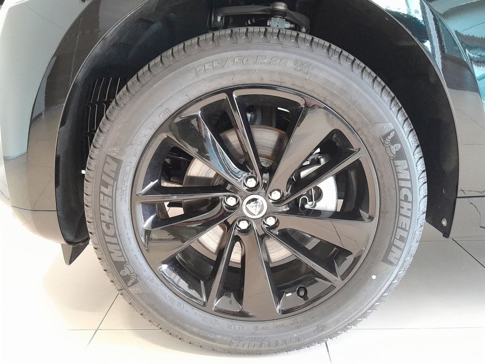 Jaguar F-Pace usata a Firenze (9)