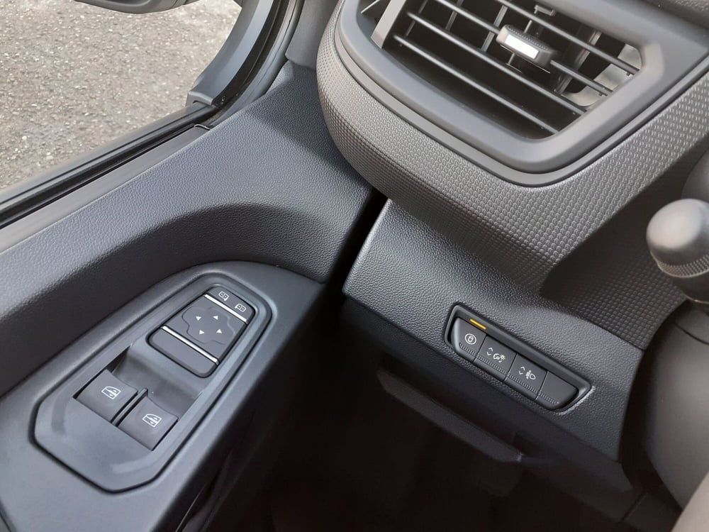 Nissan Primastar Furgone nuova a Modena (11)