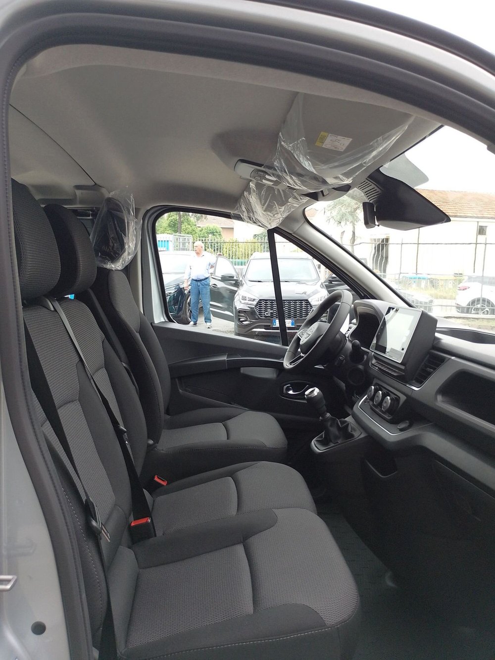 Nissan Primastar nuova a Modena (11)