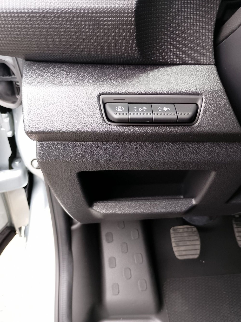 Nissan Primastar nuova a Modena (19)