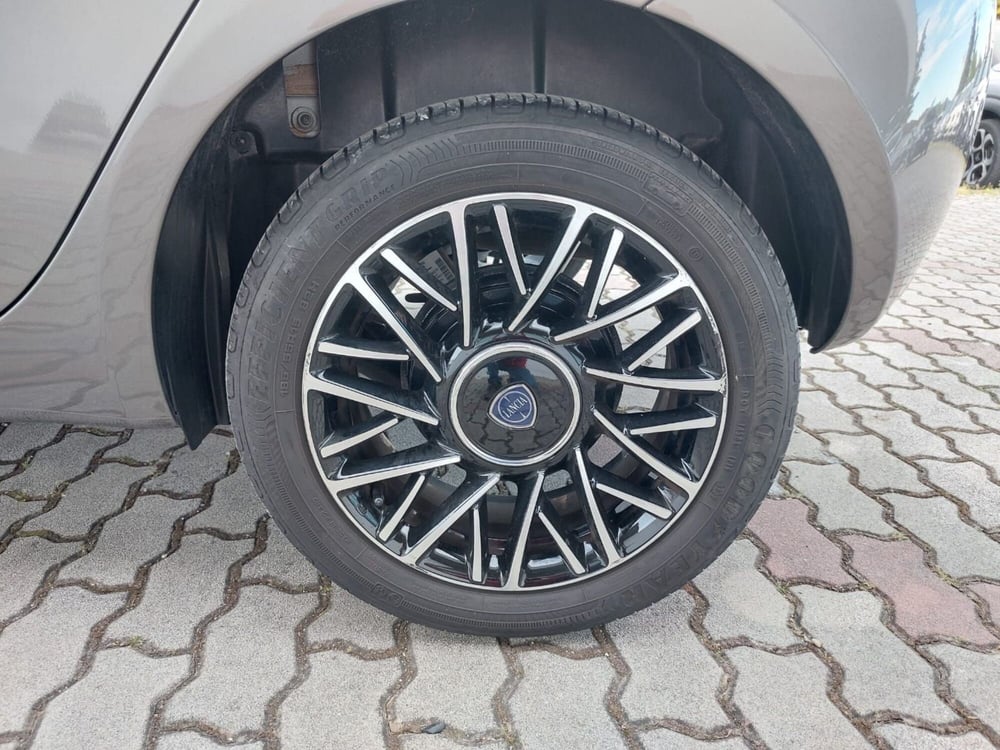 Lancia Ypsilon usata a Pavia (14)