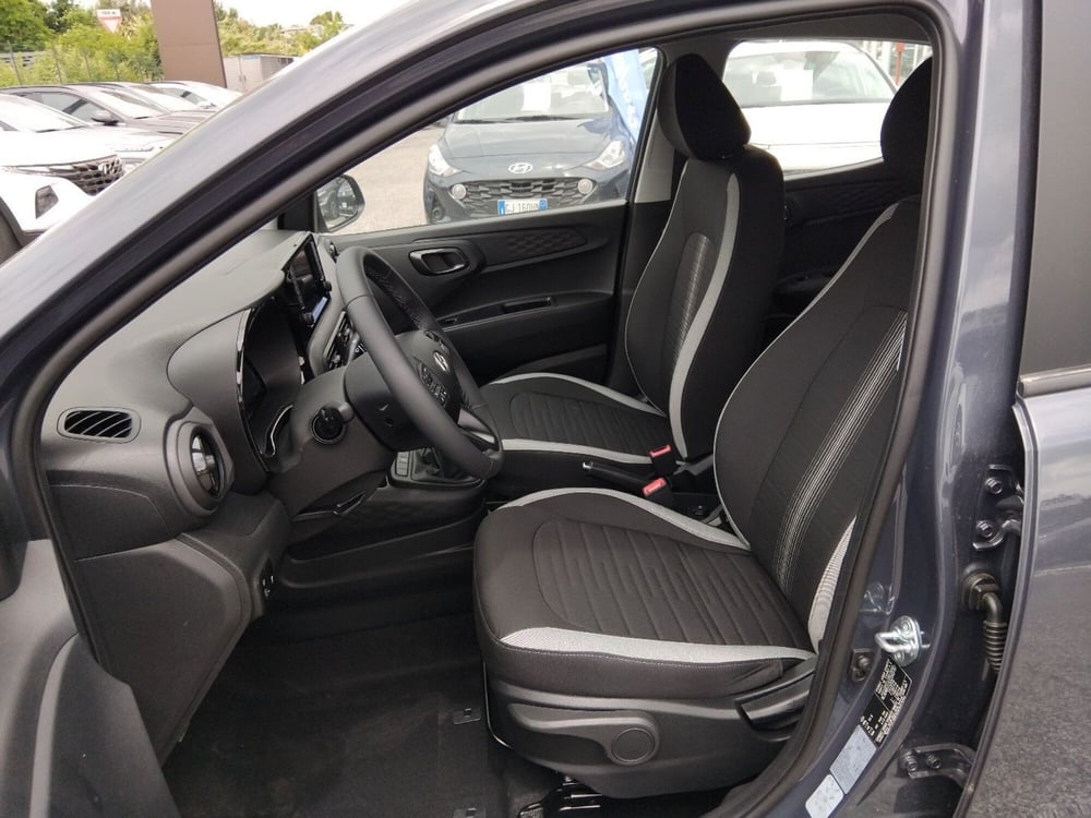Hyundai i10 nuova a Roma (13)