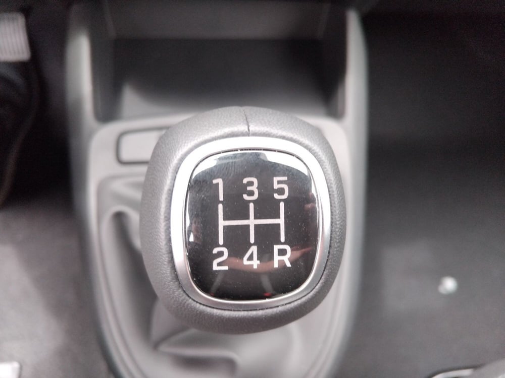 Hyundai i10 nuova a Roma (19)