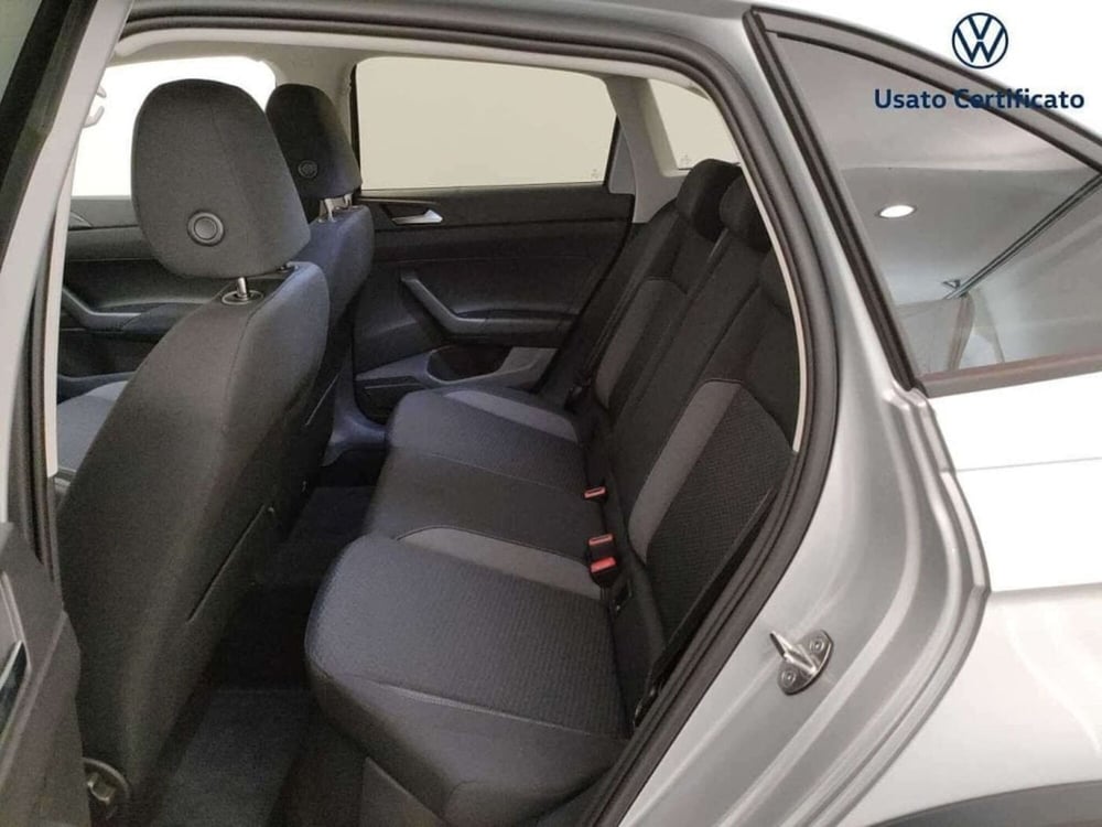 Volkswagen Taigo nuova a Varese (11)