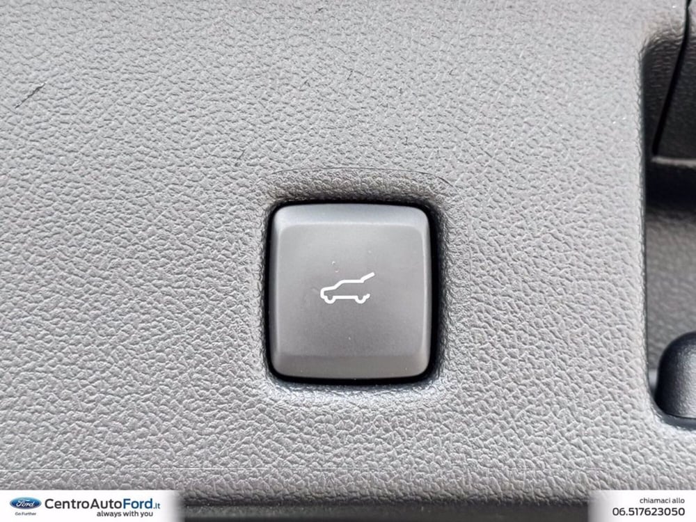 Ford Kuga usata a Roma (12)