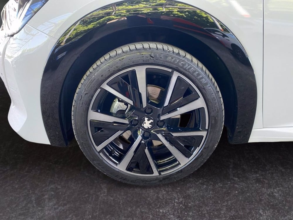 Peugeot 208 usata a Milano (16)