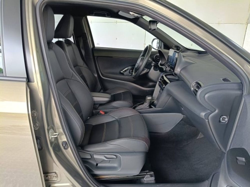 Toyota Yaris Cross usata a Ascoli Piceno (11)