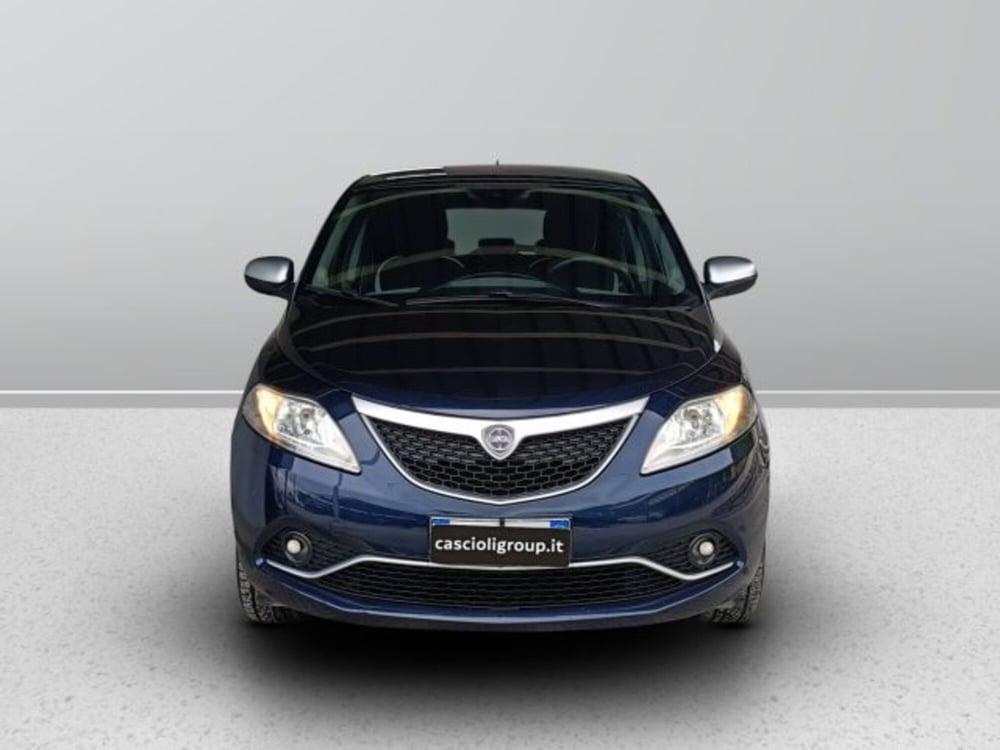 Lancia Ypsilon usata a Ascoli Piceno (2)