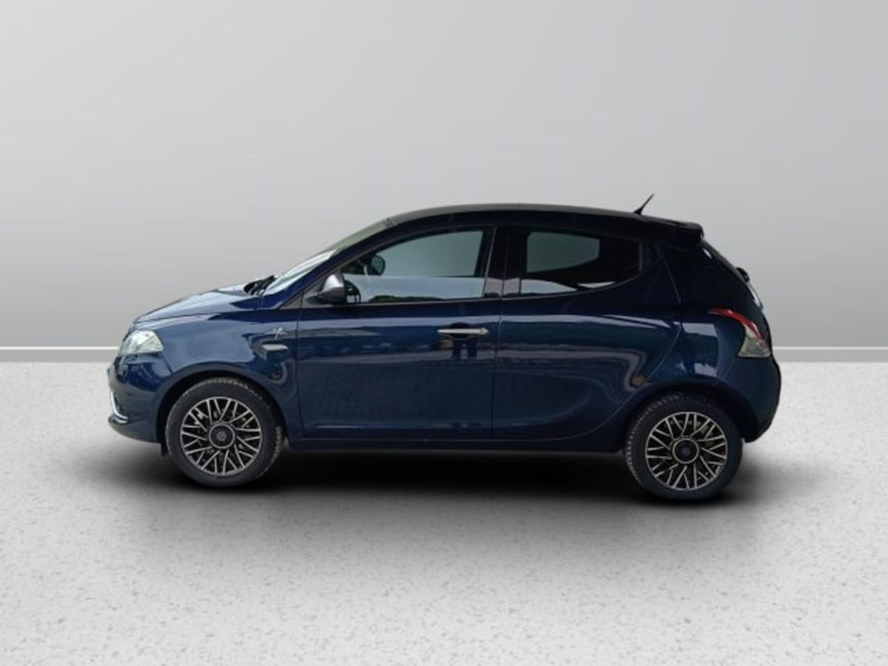 Lancia Ypsilon usata a Ascoli Piceno (3)