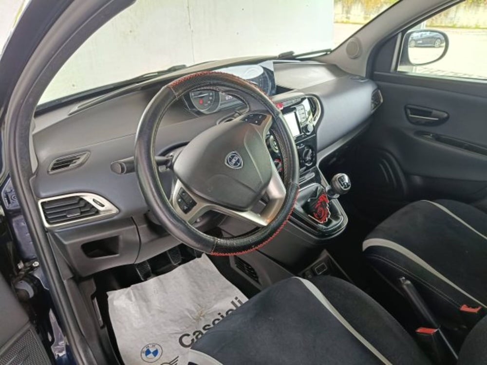 Lancia Ypsilon usata a Ascoli Piceno (8)