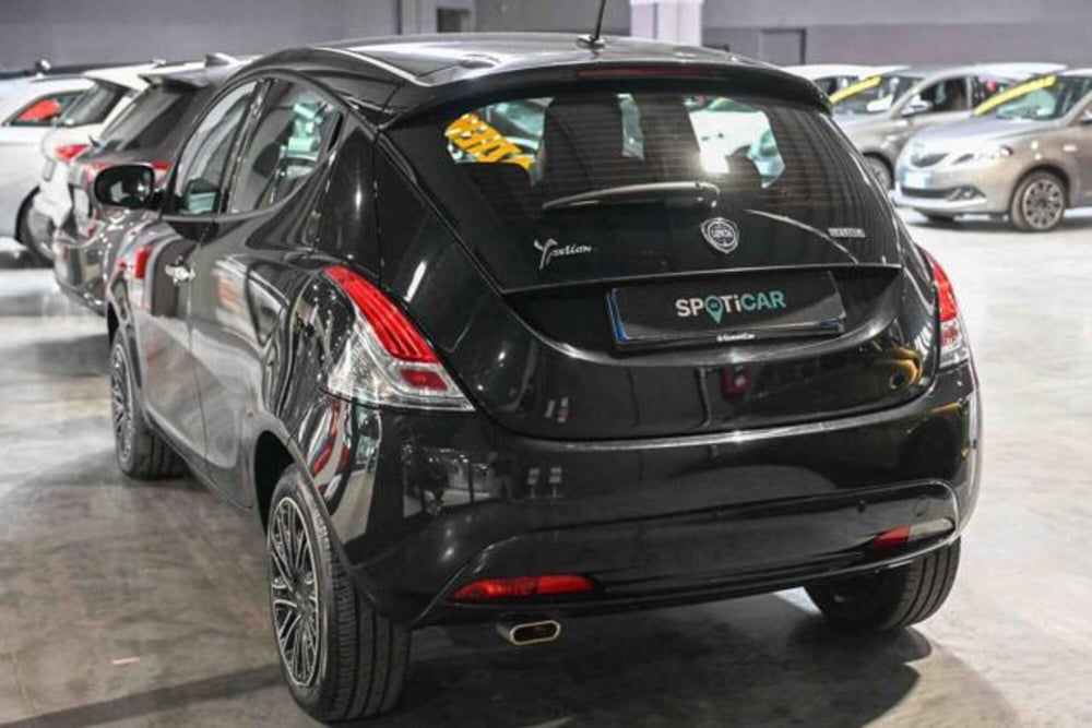 Lancia Ypsilon usata a Torino (7)