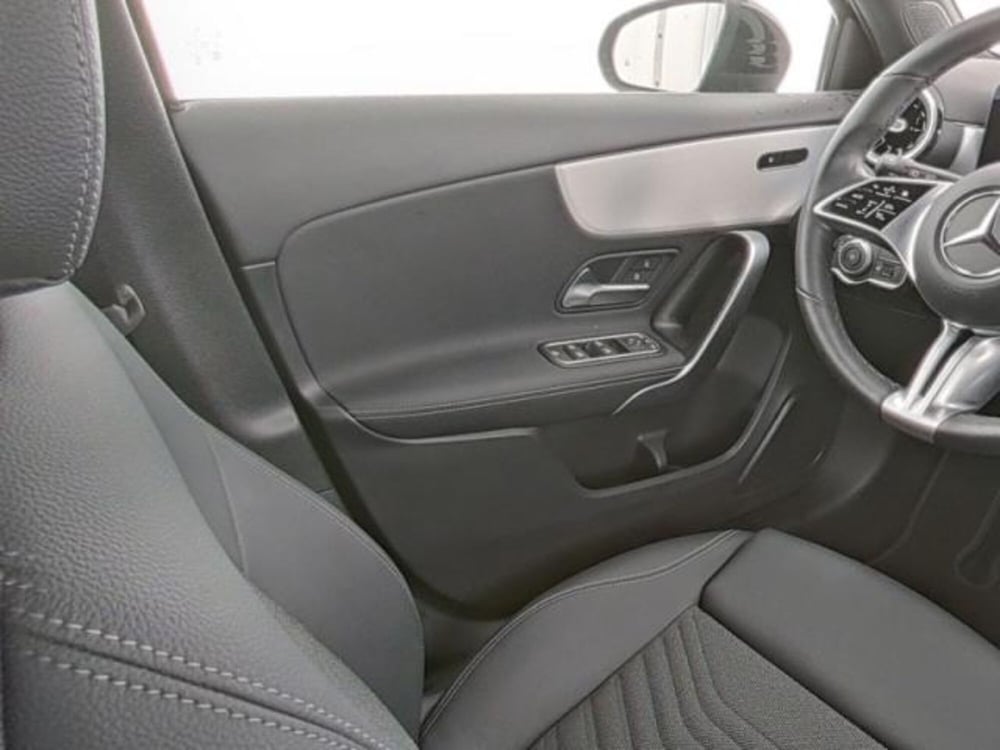Mercedes-Benz Classe A usata a Milano (9)