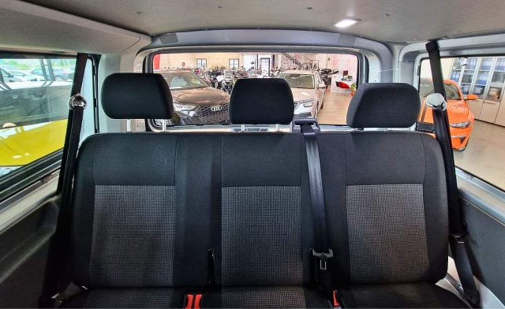 Volkswagen Veicoli Commerciali Transporter Furgone usata a Verona (10)