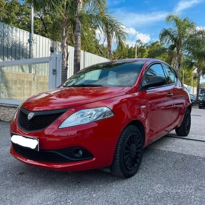 Lancia Ypsilon 1.0 FireFly 5 porte S&amp;S Hybrid Ecochic Gold del 2020 usata a Pagani