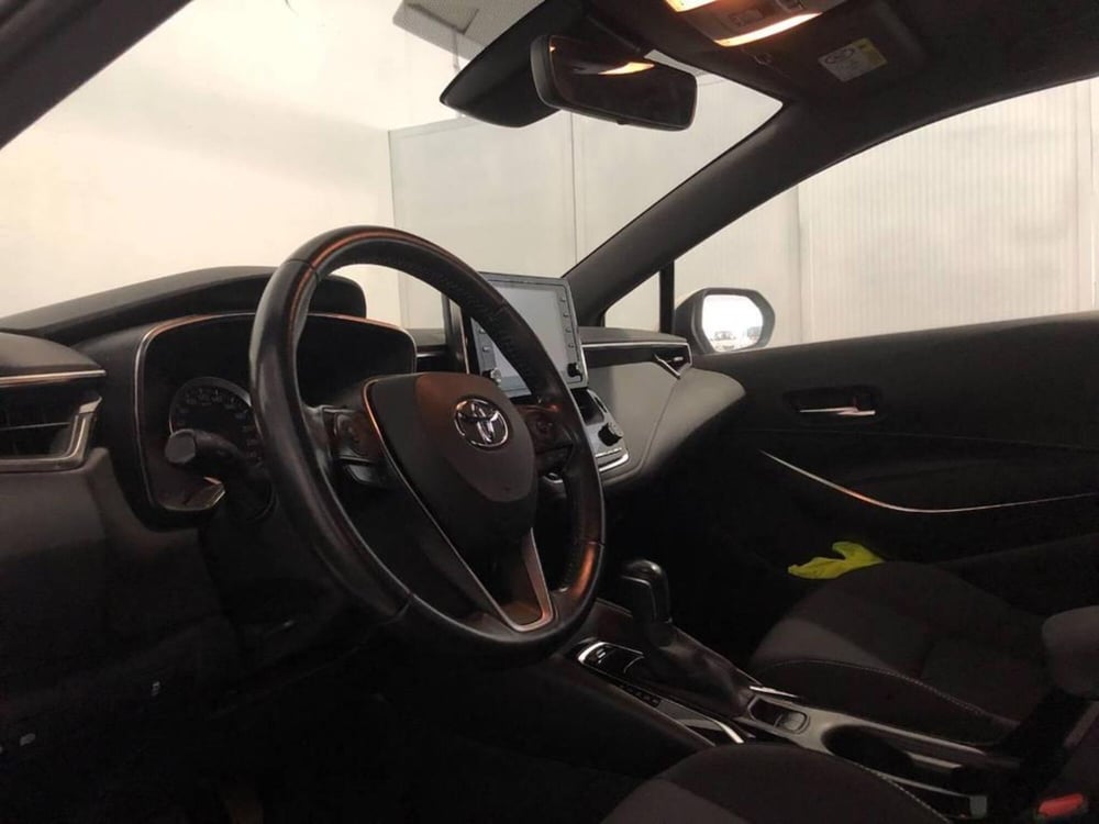 Toyota Corolla Touring Sports usata a Torino (10)