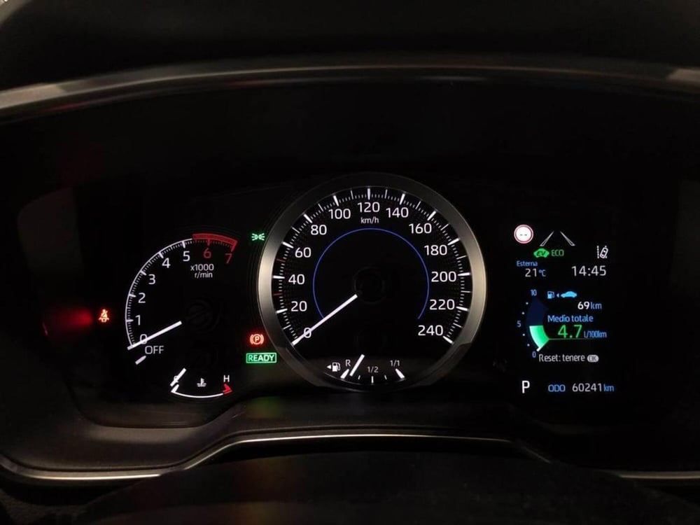 Toyota Corolla Touring Sports usata a Torino (15)