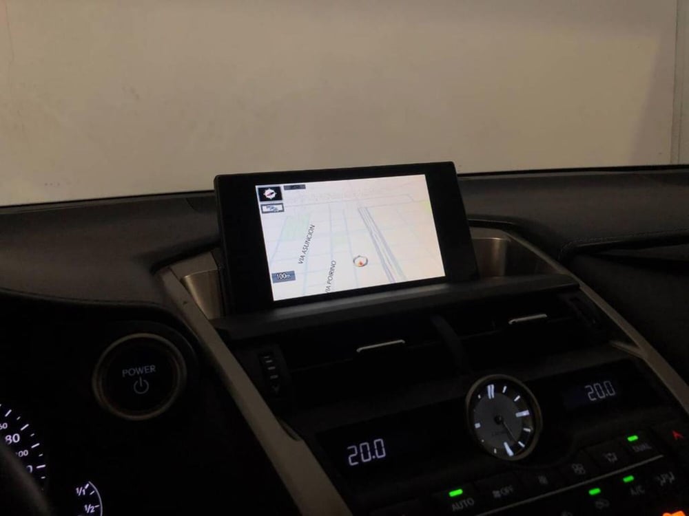 Lexus NX usata a Torino (13)