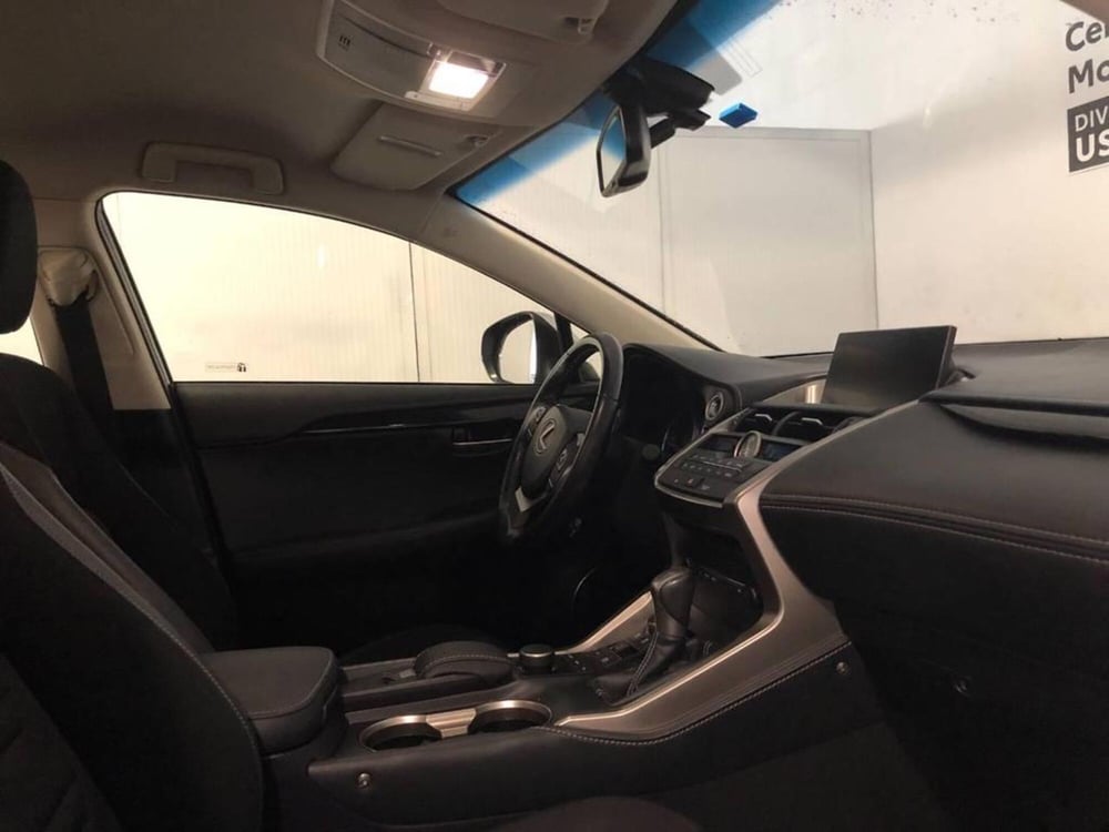 Lexus NX usata a Torino (8)