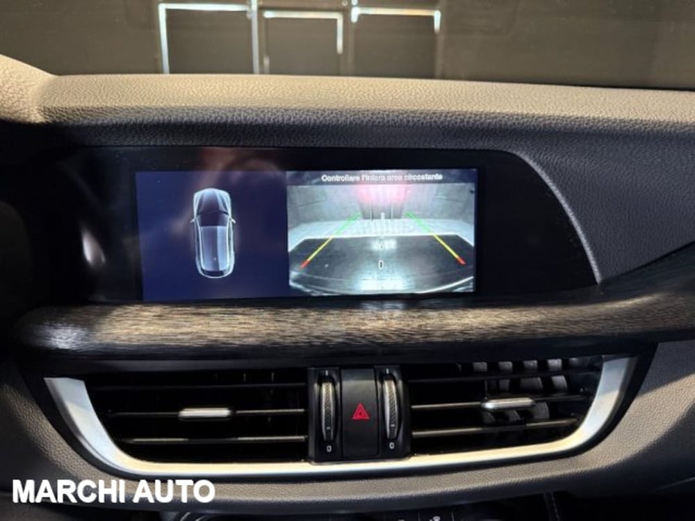 Alfa Romeo Stelvio usata a Perugia (20)
