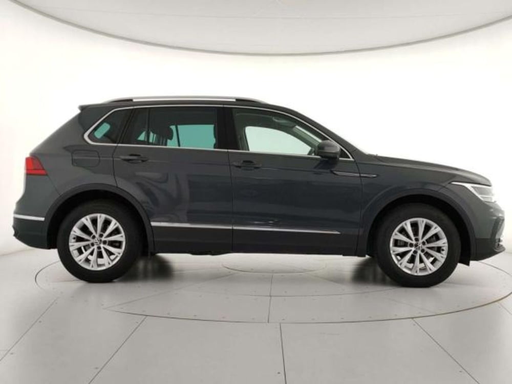 Volkswagen Tiguan usata a Matera (4)