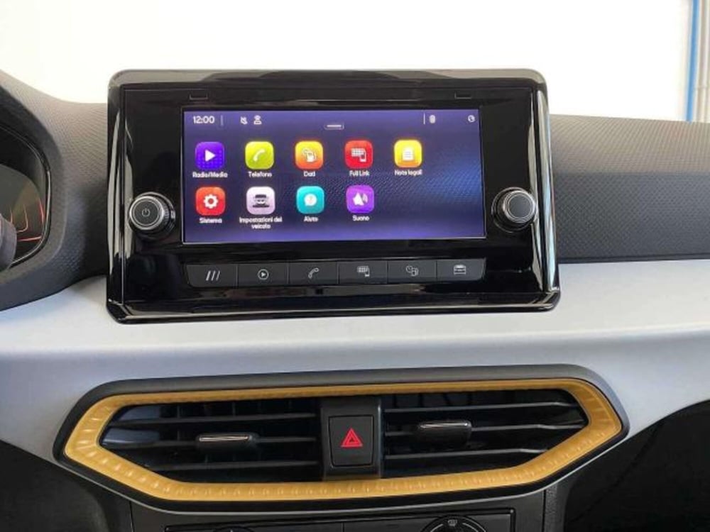 SEAT Arona usata a Matera (11)