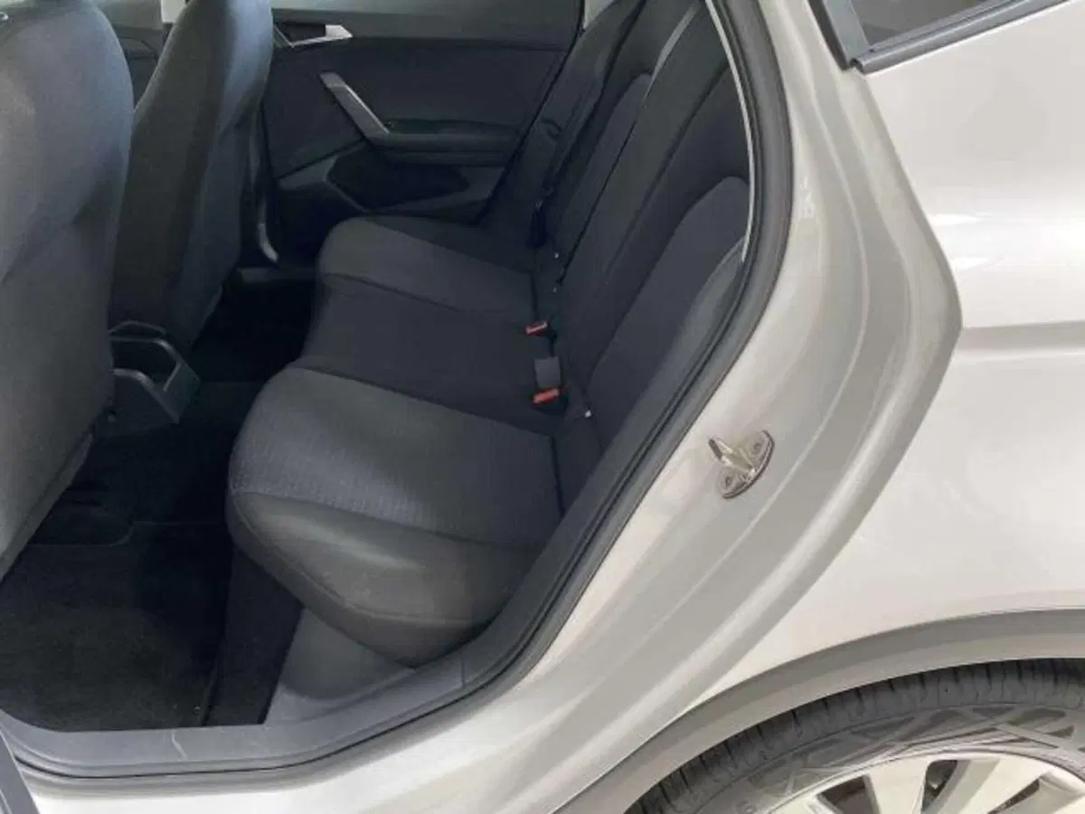 SEAT Arona usata a Matera (15)