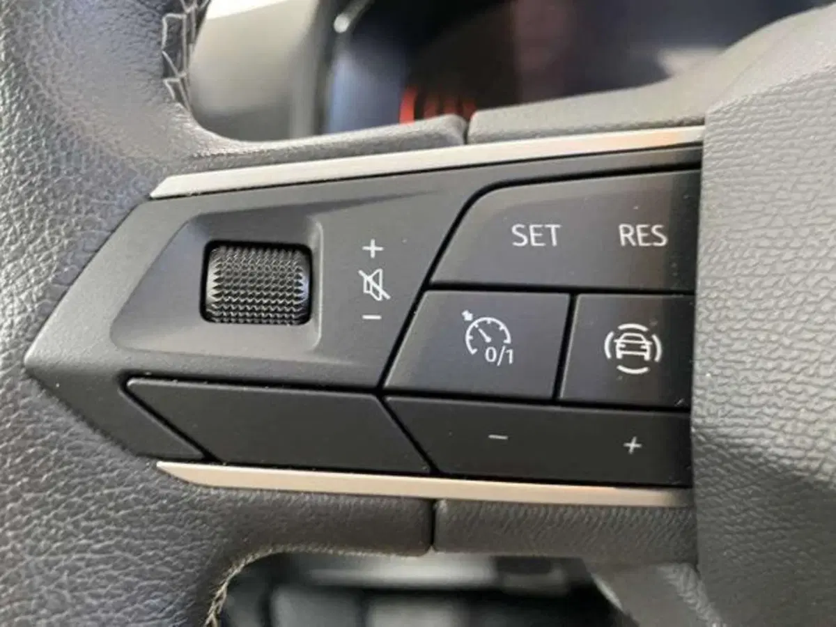 SEAT Arona usata a Matera (8)