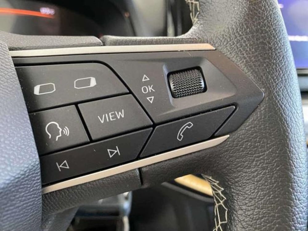 SEAT Arona usata a Matera (9)