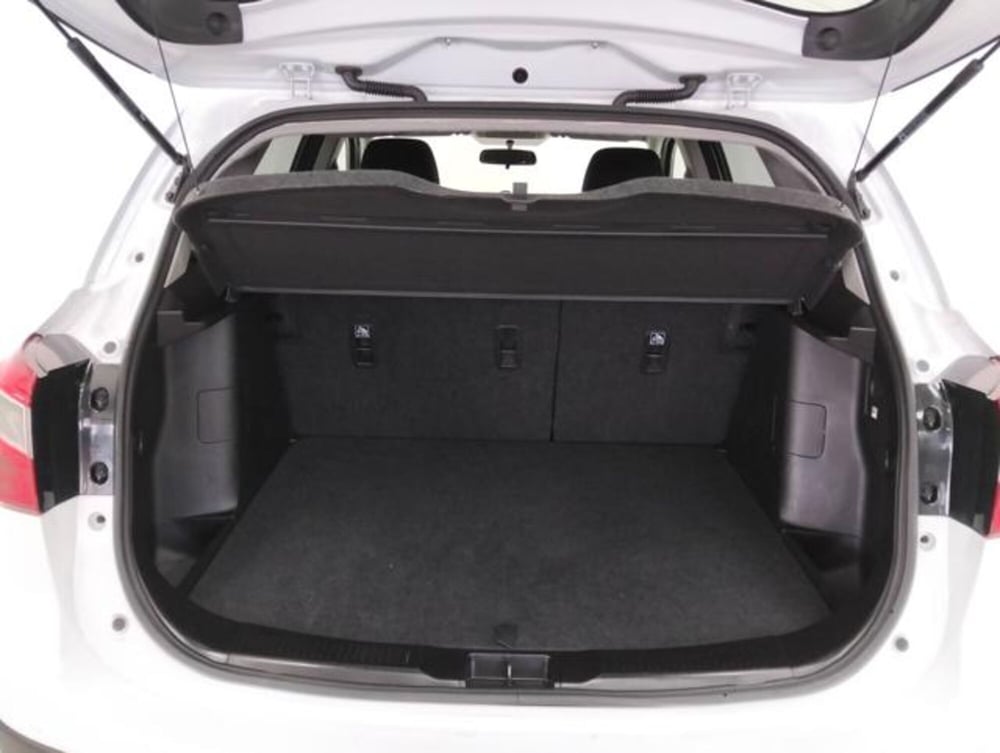 Suzuki S-Cross usata a Como (18)