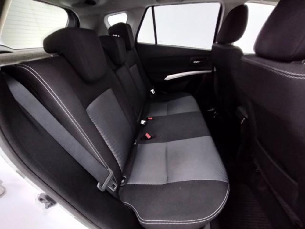 Suzuki S-Cross usata a Como (5)