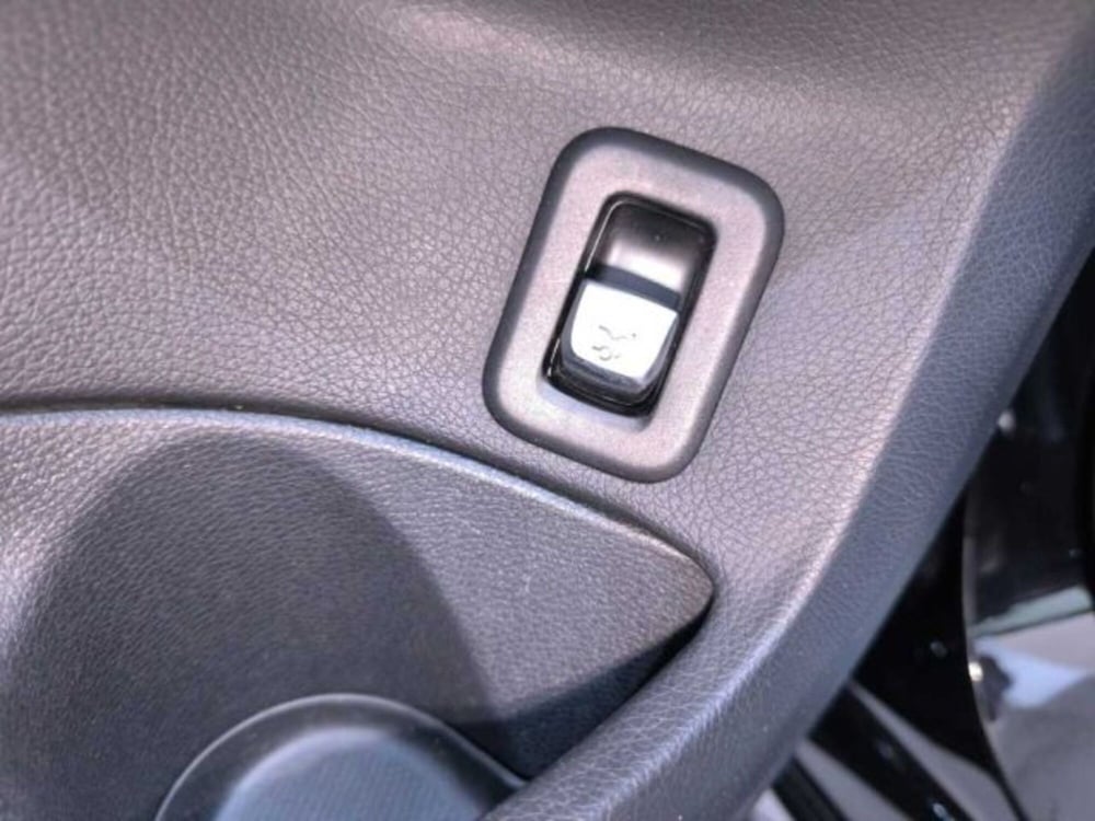 Mercedes-Benz Classe C usata a Caltanissetta (15)