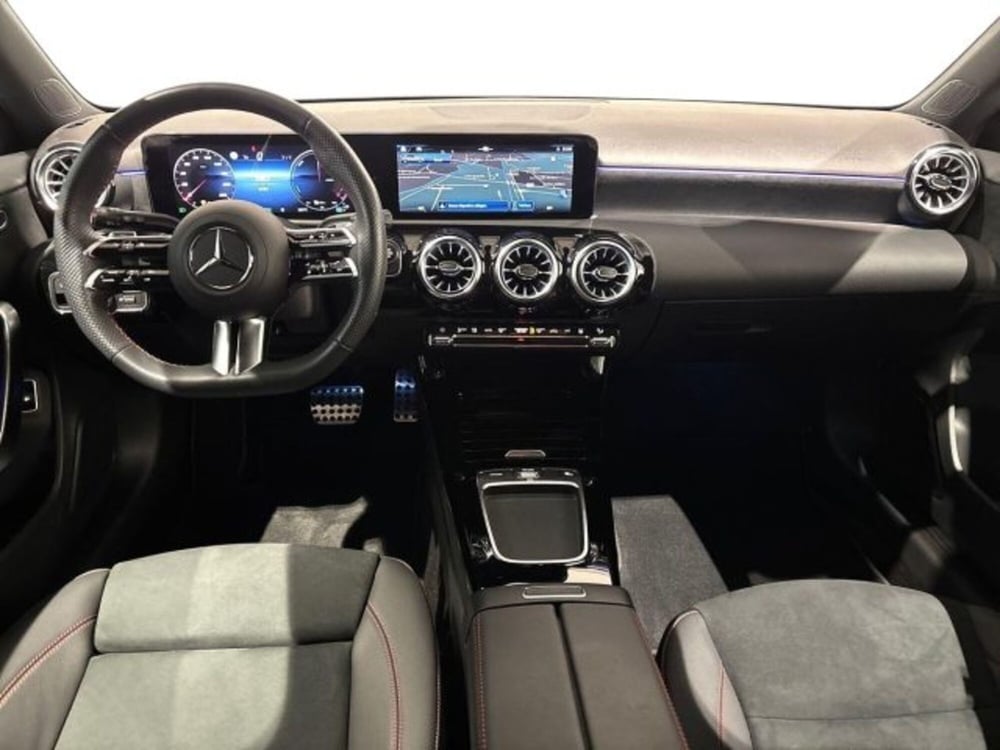 Mercedes-Benz Classe A Sedan usata a Bologna (9)