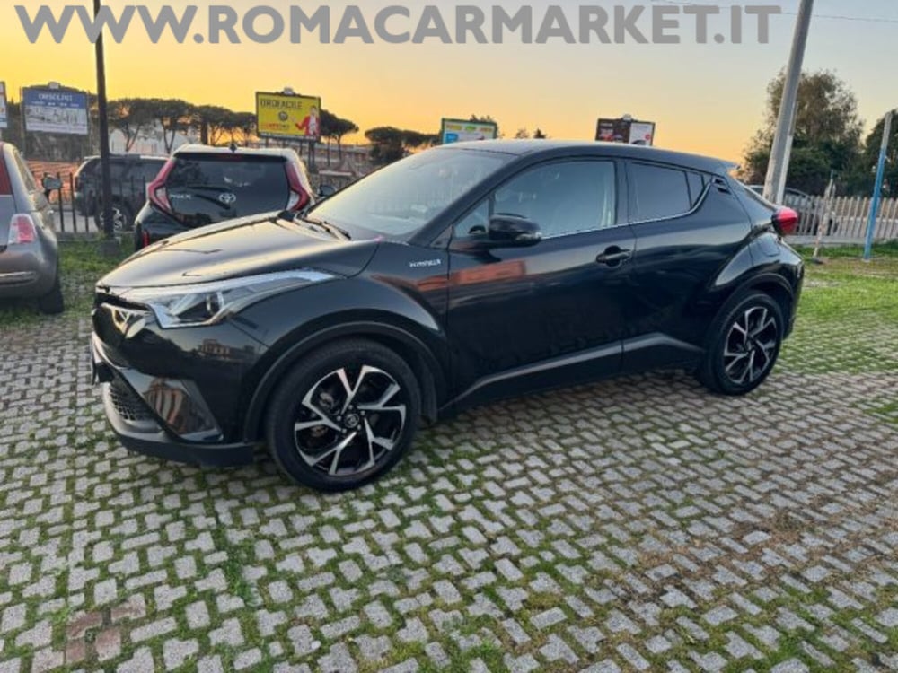 Toyota Toyota C-HR usata a Roma (11)