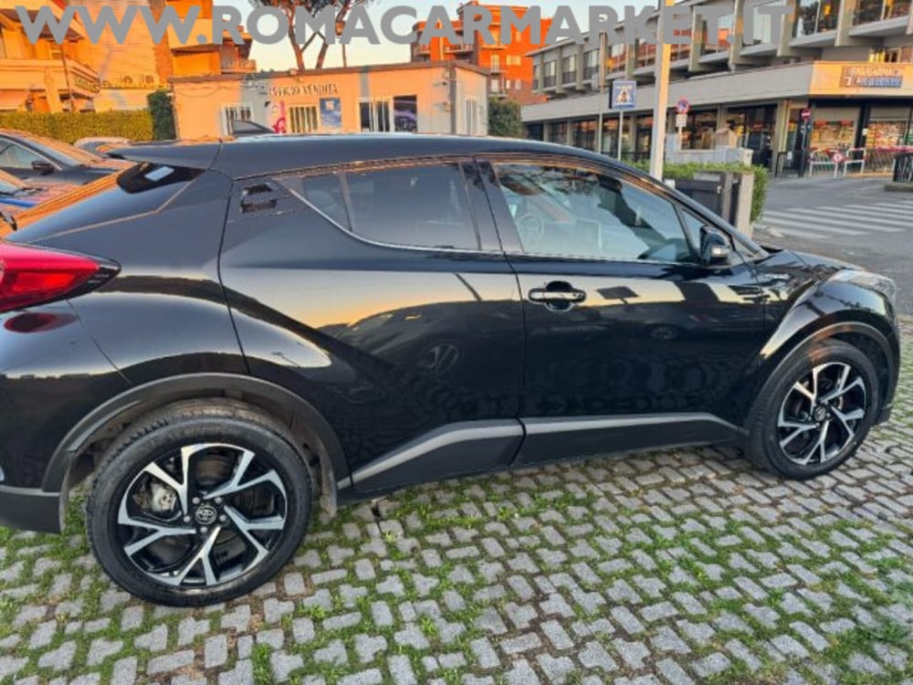 Toyota Toyota C-HR usata a Roma (4)