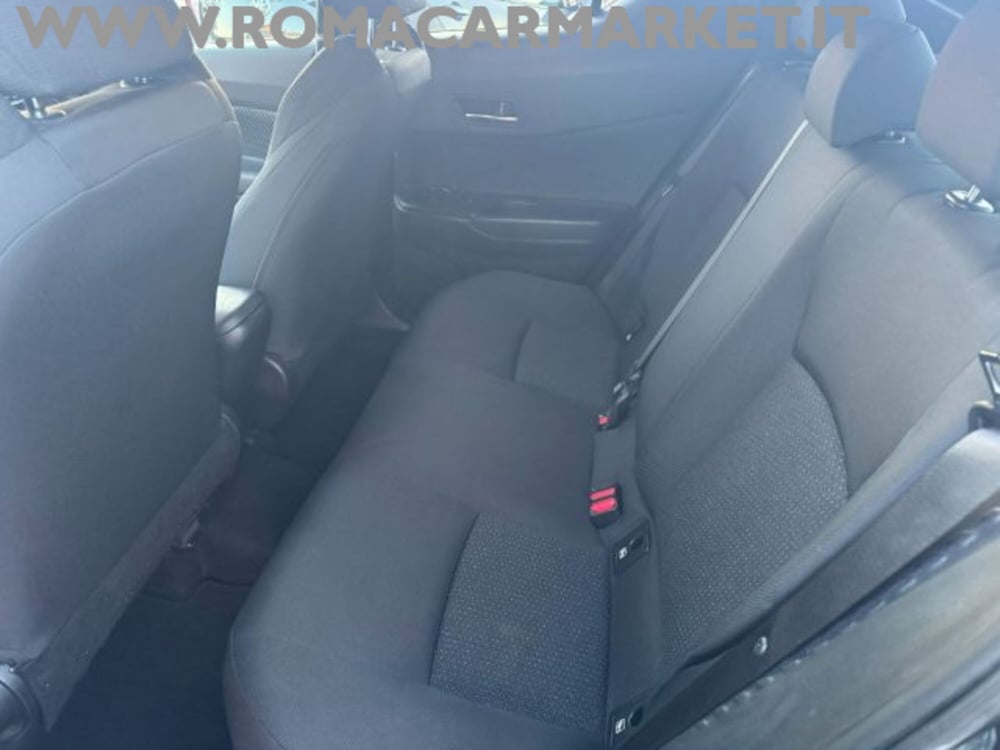 Toyota Toyota C-HR usata a Roma (9)
