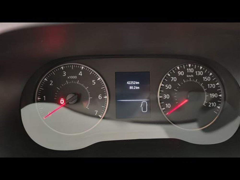 Dacia Duster usata a Milano (15)