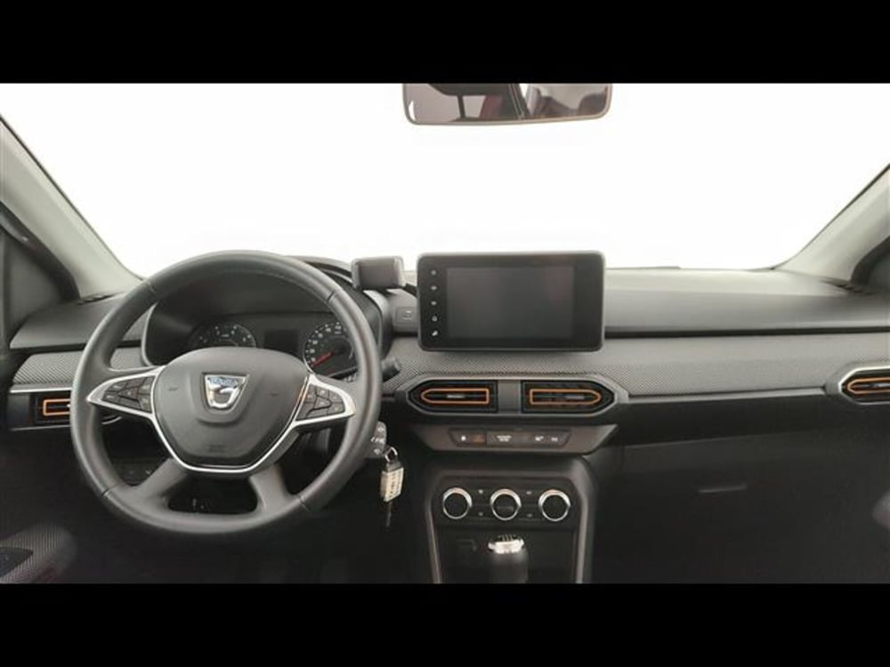 Dacia Sandero usata a Milano (11)