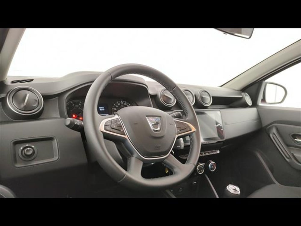 Dacia Duster usata a Milano (8)