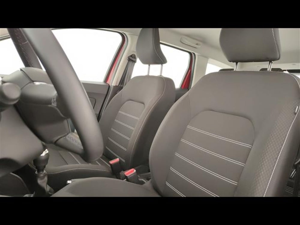 Dacia Duster usata a Milano (9)