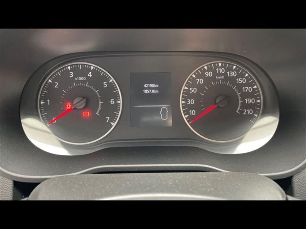 Dacia Duster usata a Varese (10)