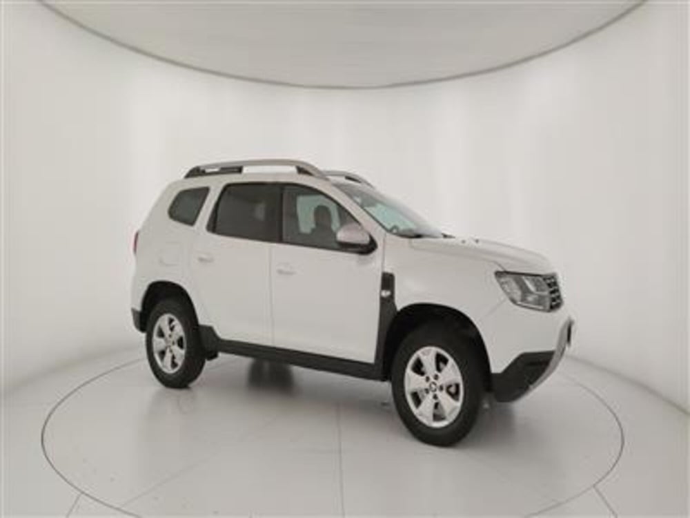 Dacia Duster usata a Bari (10)