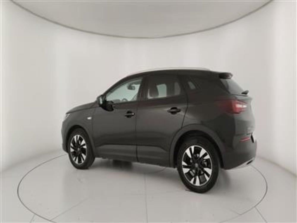 Opel Grandland X usata a Bari (4)