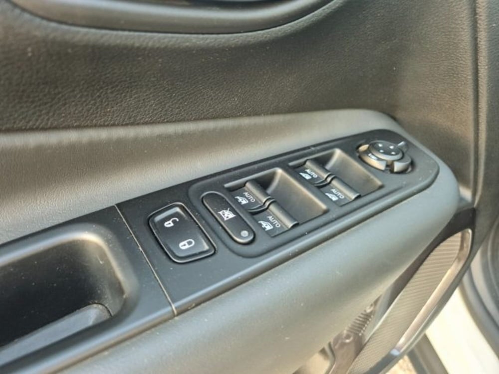 Jeep Renegade usata a Oristano (19)