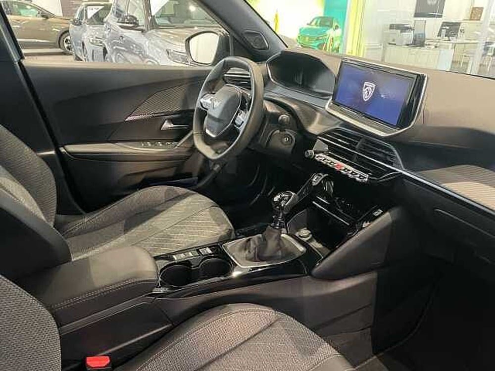 Peugeot 2008 usata a Milano (7)