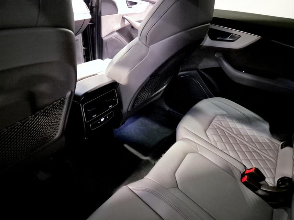 Audi Q8 usata a Padova (14)