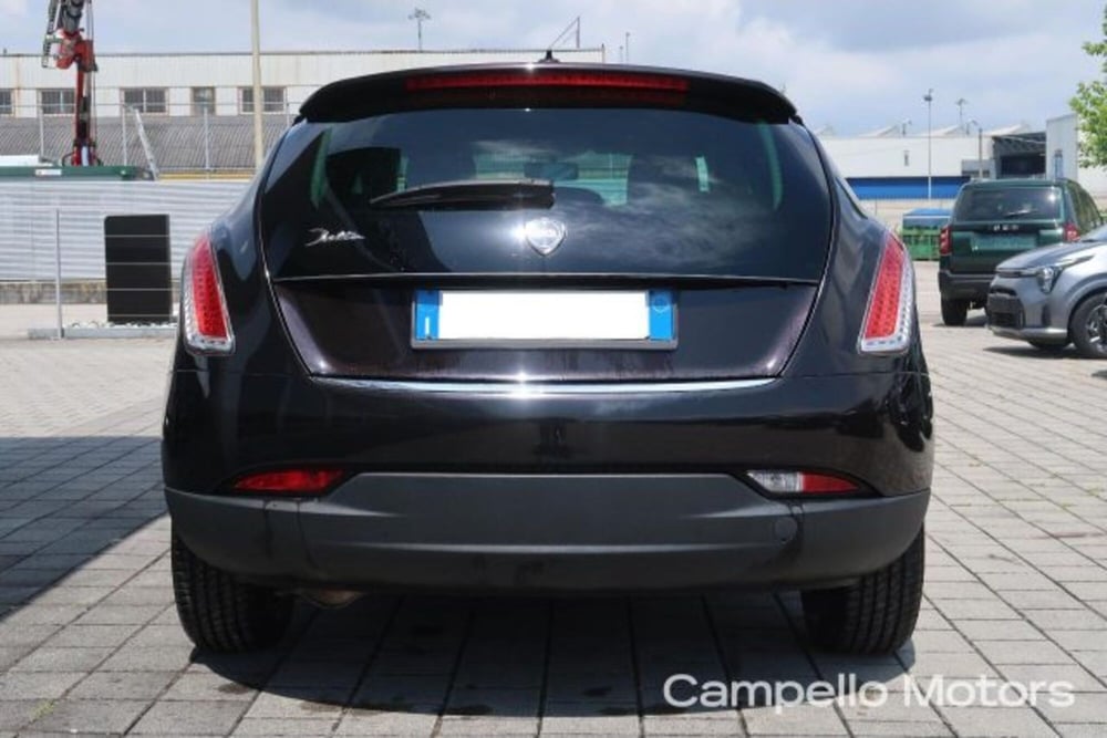 Lancia Delta usata a Venezia (4)