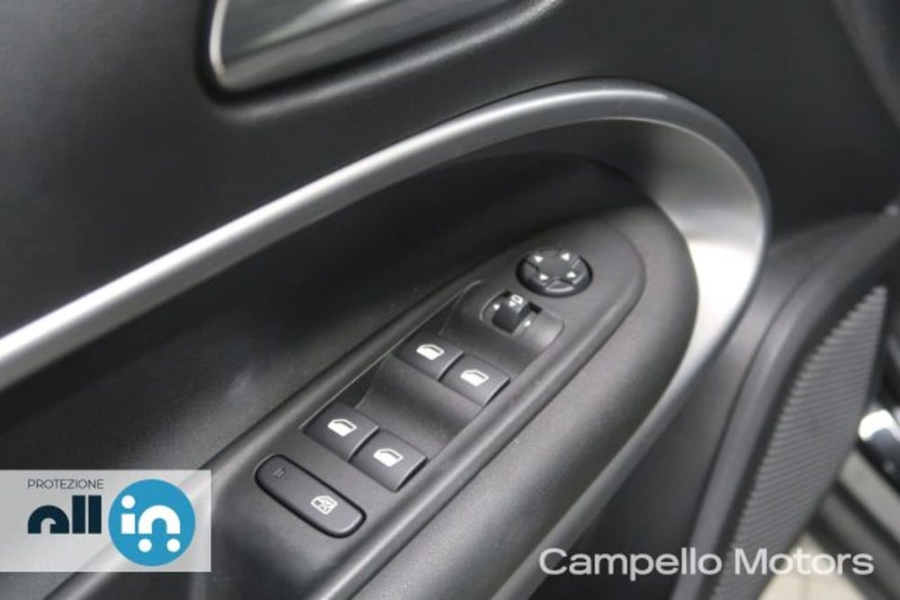 Jeep Avenger usata a Venezia (16)