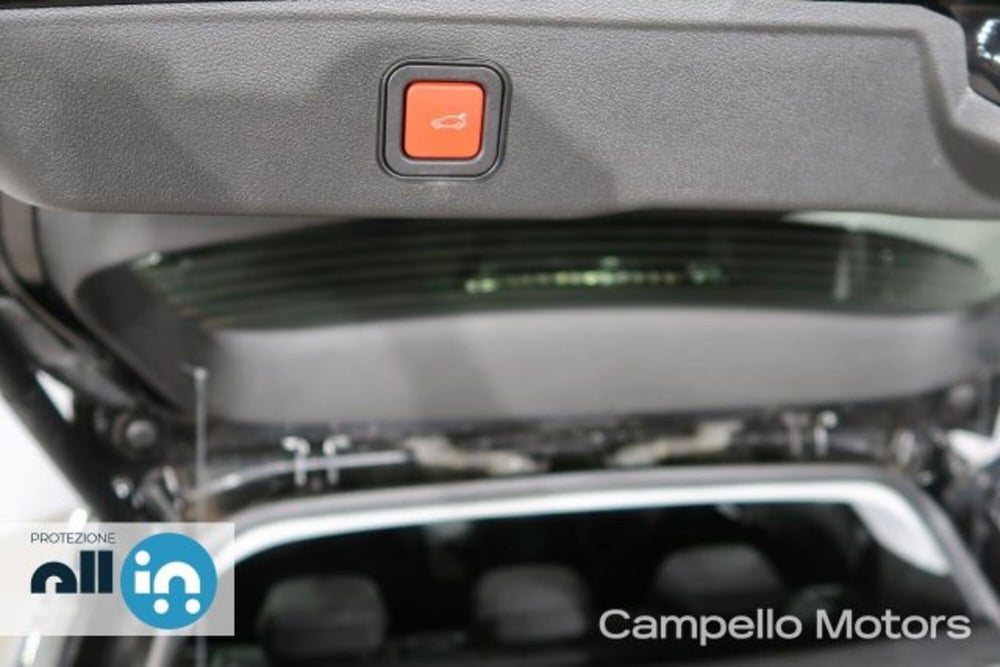 Jeep Avenger usata a Venezia (17)