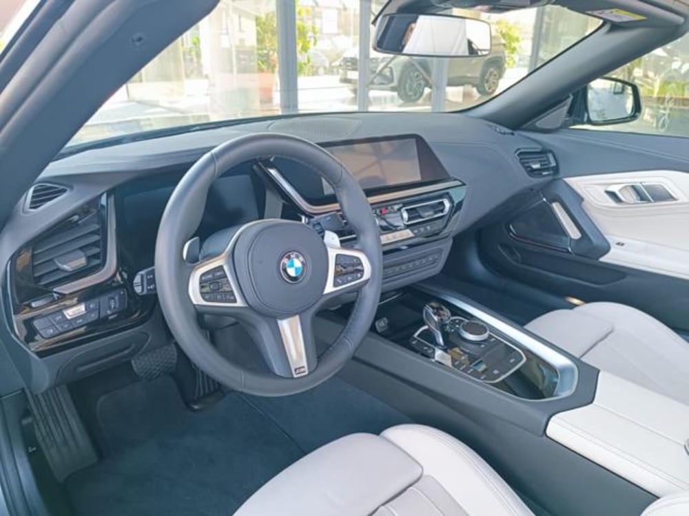 BMW Z4 Cabrio usata a Pisa (7)